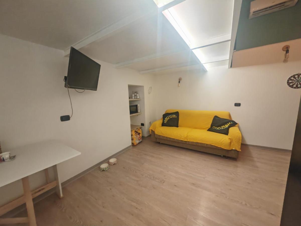 Mini Loft In Centro Lägenhet Bari Exteriör bild